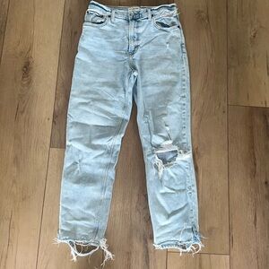 Abercrombie & Fitch the mom high rise jean